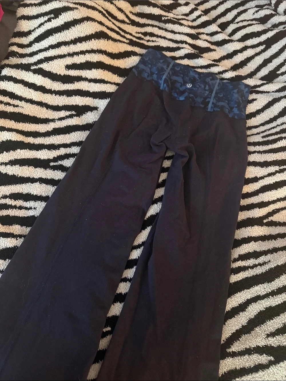 Lululemon navy flare leggings